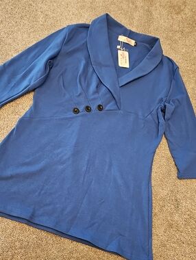 J2🔹️Women’s Cobalt V-Neck Tunic with Shawl Collar and Button Accents